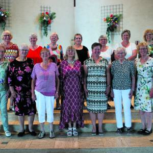 Dameskoor H. Remigiuskerk Weerselo viert zestigjarig jubileum