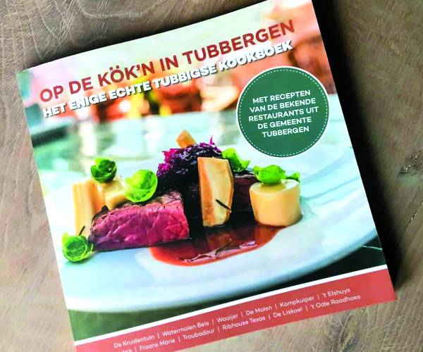 Vanuit eigen keuken op culinaire expeditie door de Tubbergse dorpen Het enige echte Tubbigse kookboek ‘Op de kök’n in Tubbergen’ nu verkrijgbaar