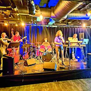 Duitse orkesten en vijf bands treden op
