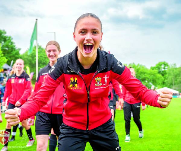 International Girls Top Tournament: voetbal, emotie en alleen maar lachende gezichten