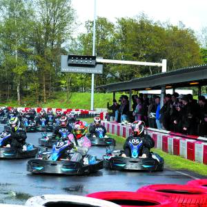 Drakenbotenrace maakt plaats voor Kartcup