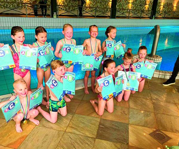 Hotel/zwembad De Holtweijde levert weer zwemvaardige kinderen af