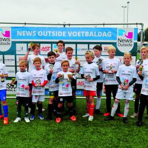 Bijna 100 kinderen beleven een prachtige 2e editie van de News Outside Voetbaldag