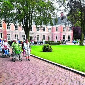 Zonnebloem afdeling Tubbergen viert 75-jarig landelijk bestaan met Walk ’n Roll