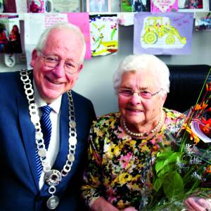 Honderdjarige Annie Wolbert verhuisde voor de liefde van De Lutte naar Weerselo