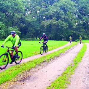 Vasser Heuvelen Classic: <br />Mountainbiken in nazomers klimaat