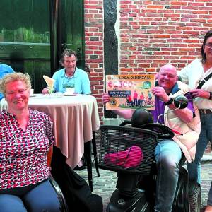 Klas op Wielen overdonderd door gift van Lions BOCA Oldenzaal