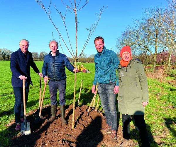 Eerste BoerenBoomfeestdag van Overijssel in Weerselo