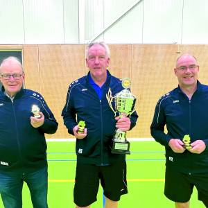 Henk Schuurman clubkampioen 2025 tafeltennisvereniging Dinkelland