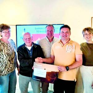 € 5.000 voor stichting Ieder Kind een Sint dankzij Rabobank ledenraadsleden