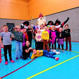 Sinterklaas op bezoek bij mini’s volleybalvereniging Rosstars