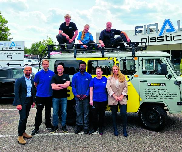 Kansen voor ontwikkeling en bijscholing: IKBINDR-bus komt naar gemeente Losser