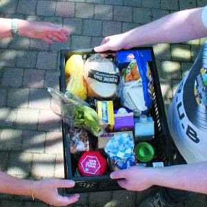 Kerstactie Voedselbank Oost Twente bij supermarkten in Oldenzaal