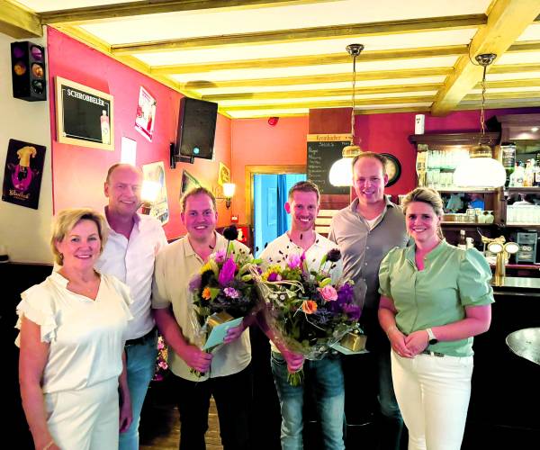 Jubilea en gezelligheid centraal tijdens personeelsfeest Loohuis Fleringen