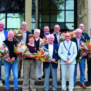Elf inwoners uit de gemeente Tubbergen in het zonnetje tijdens Lintjesregen 2025